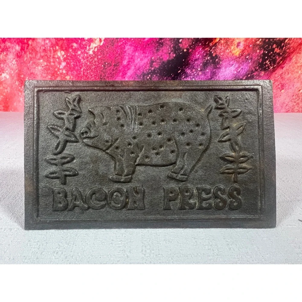 Vintage Cast Iron Bacon Press Pig Design Rectangular Grill Weight Wood Handle